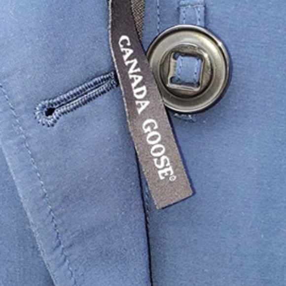 Canada Goose Bomber Jacket - Women's - Picture 2 of 6